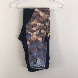 Athleta black leggings with honeycomb design